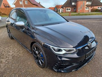 Fahrzeugabbildung Volkswagen Golf VIII R 2.0 TSI DSG 4M LED/ACC/Panorama