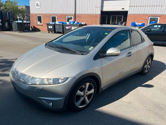 Honda Civic 1.8 Executive