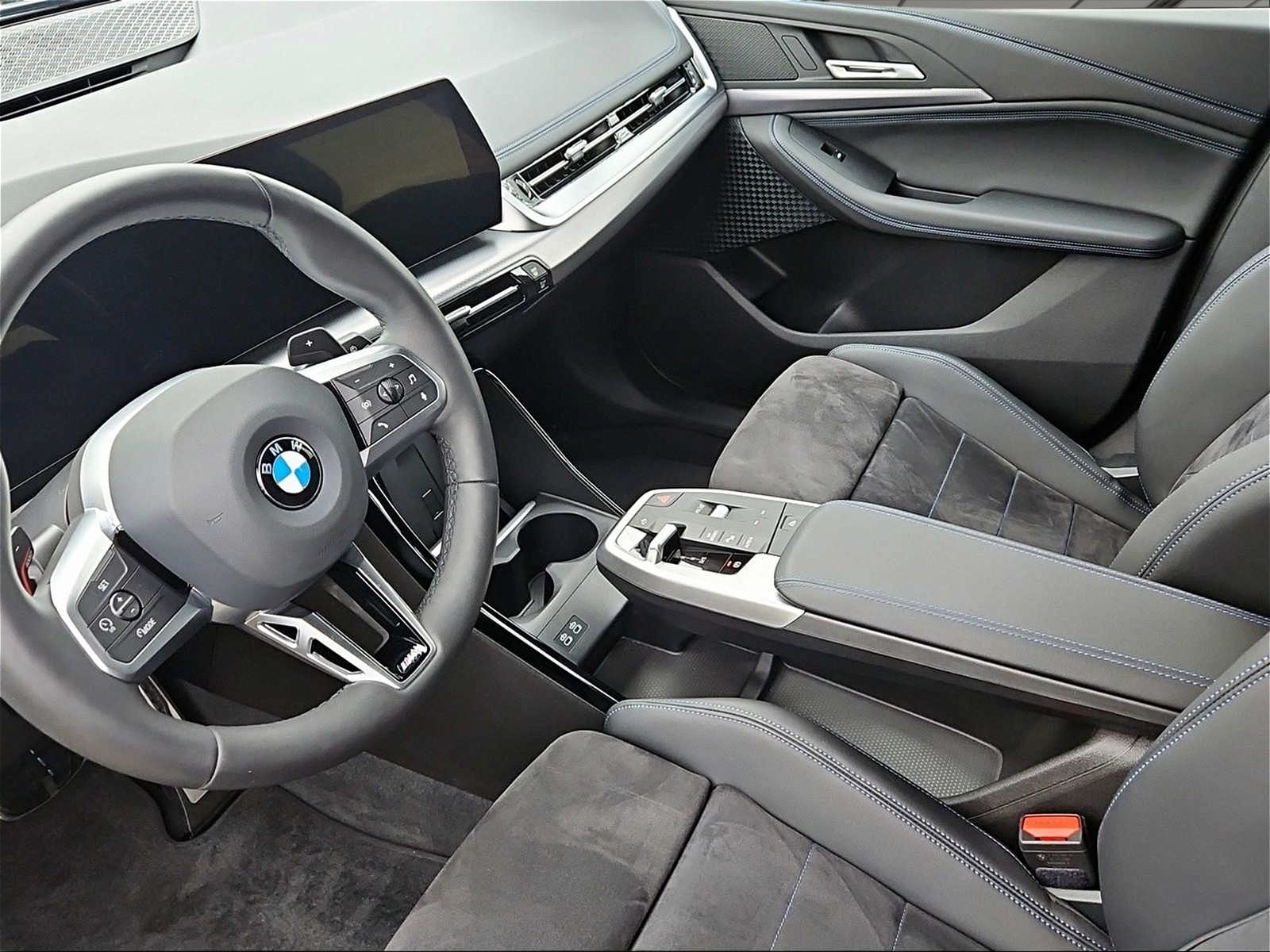 BMW 223 Active Tourer - Bild 4