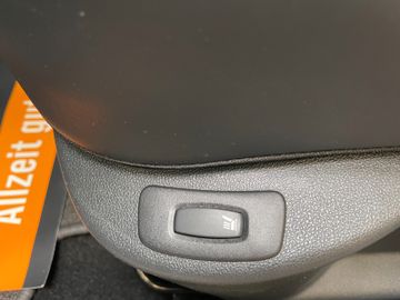Renault Clio IV Intens *1.HAND*NAVI*TEMPOMAT*SZHZ*