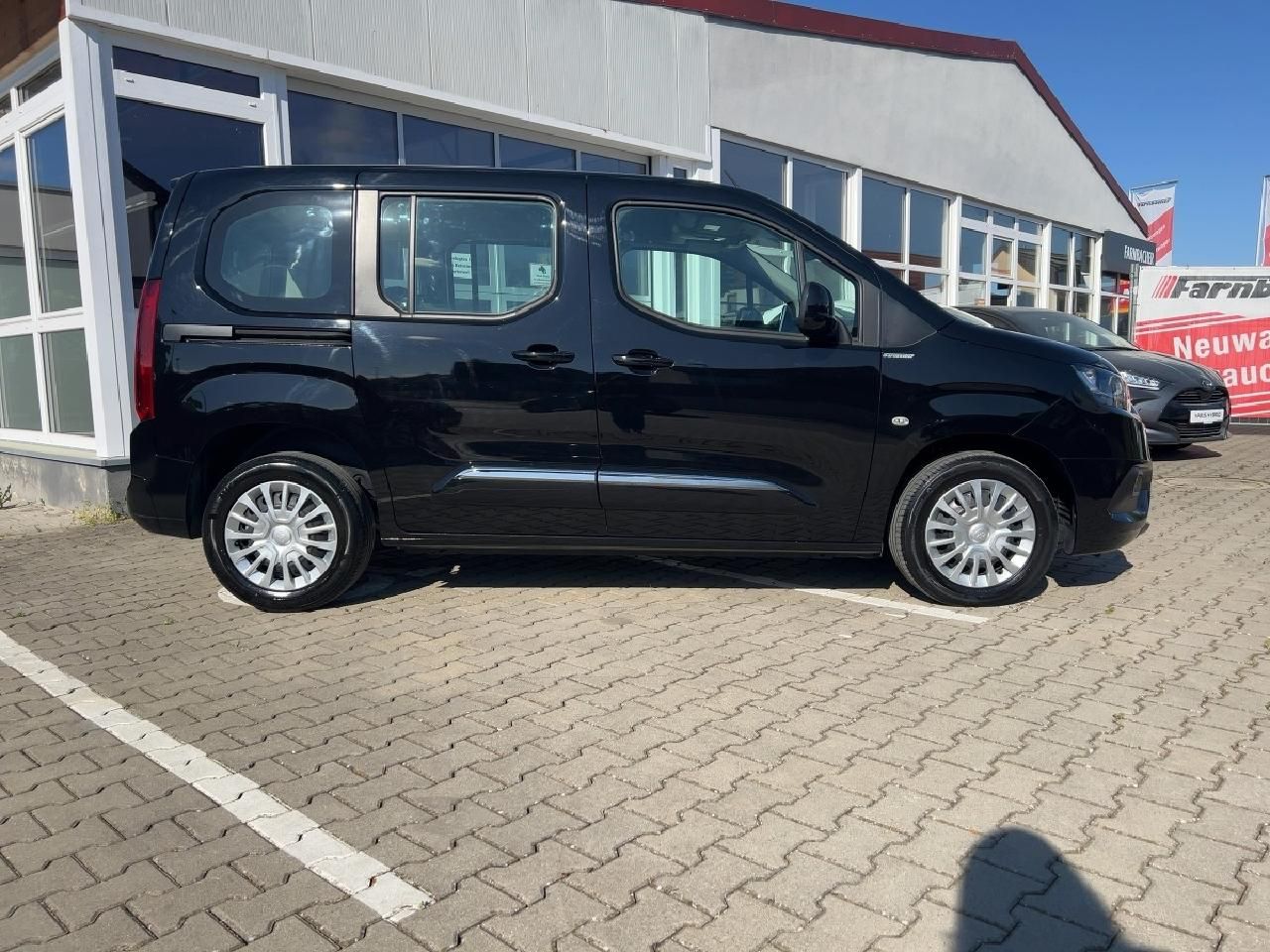 Fahrzeugabbildung Toyota Proace City Verso L1 Shuttle