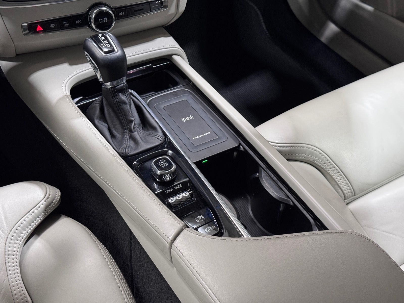 Volvo V90 Cross Country Pro D5 AWD | AHK LED NAVI 360° foto 11