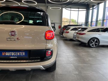 Fiat 500L Trekking *PANORAMAGLASDACH*NAVI*VOLLLEDER*