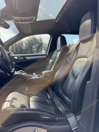 Porsche Cayenne - 10