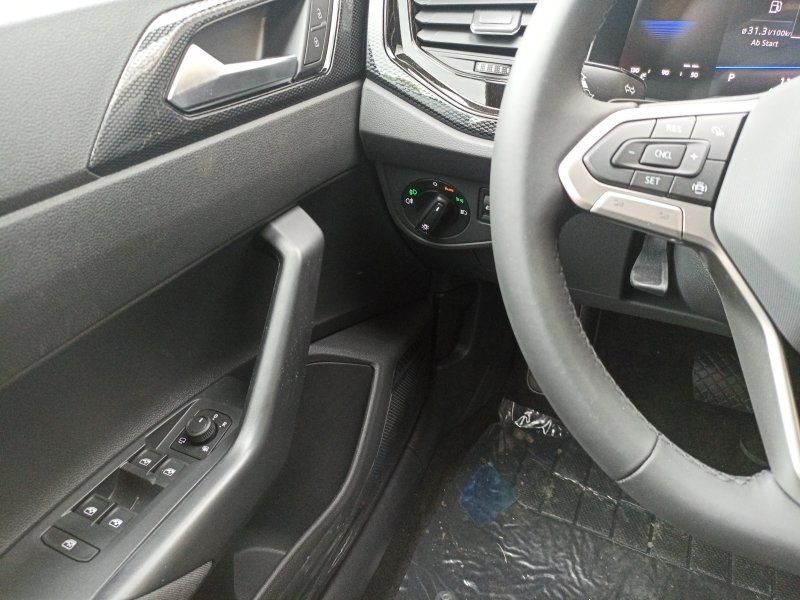Fahrzeugabbildung Volkswagen Polo 1.0 TSI DSG Life