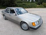 Mercedes-Benz W124 230  Autom / kein Rost  / TÜV neu / LBH-KFZ - gebrauchte Mercedes-Benz 230 aus dem Jahr 1990