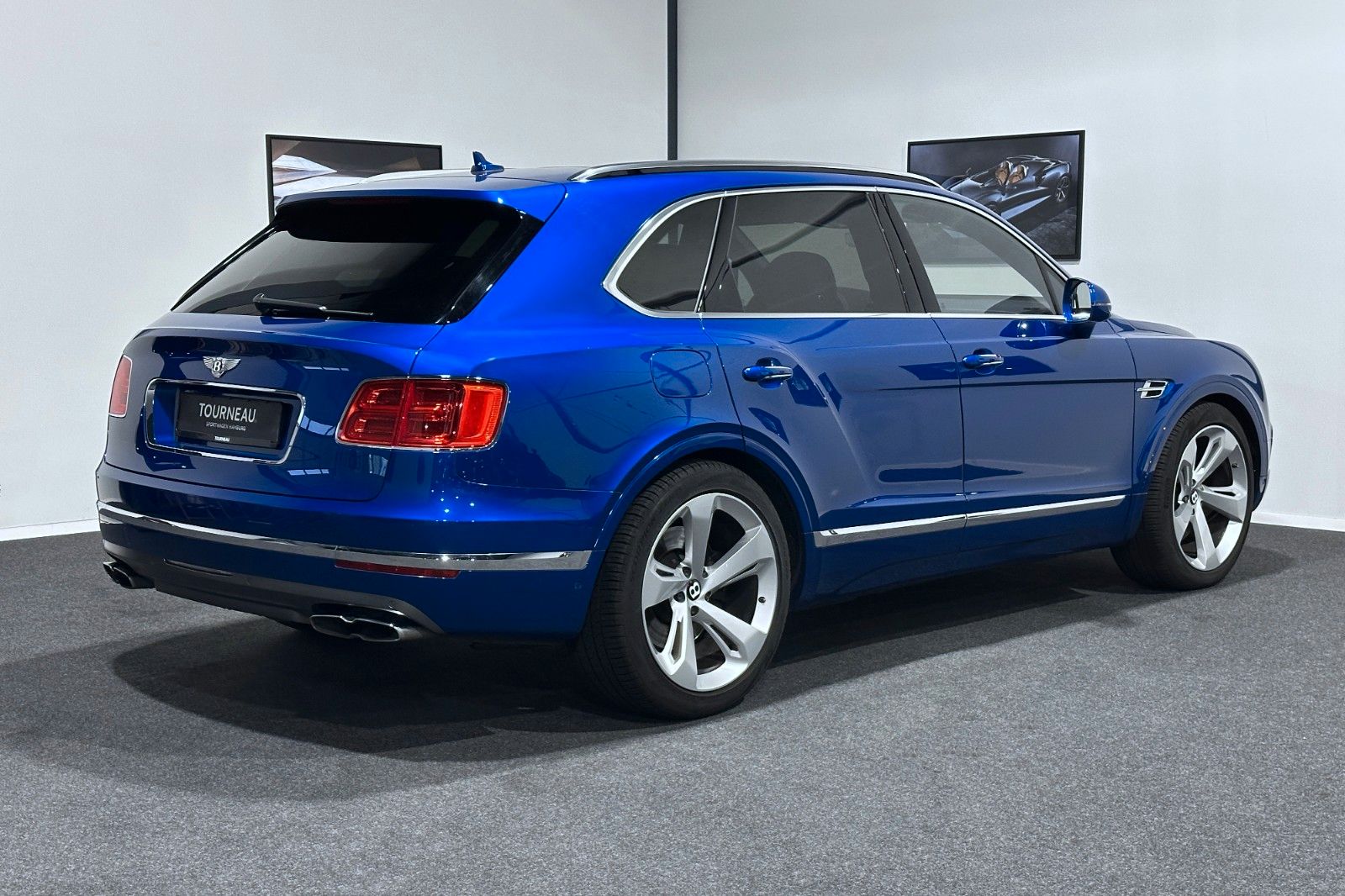 Fahrzeugabbildung Bentley Bentayga V8 Diesel | AHK