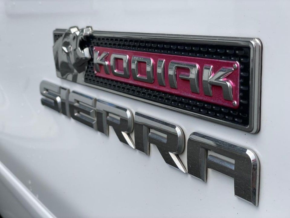 Fahrzeugabbildung GMC Sierra K1500 5.3 V8 SLE CrewCab Long Bed 4x4