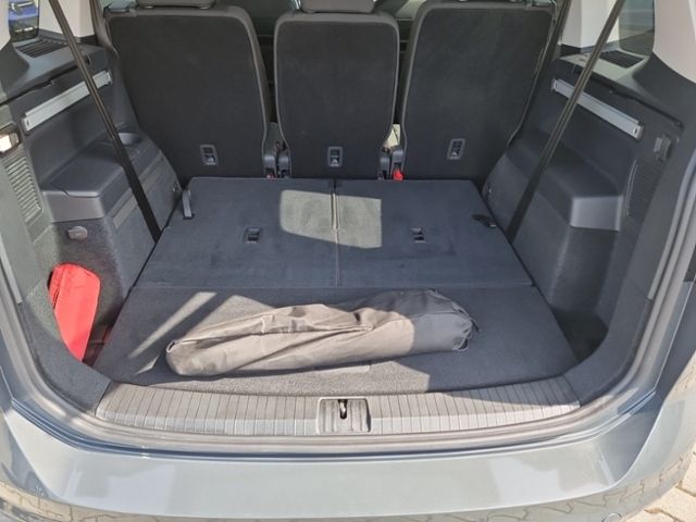 Fahrzeugabbildung Volkswagen Touran 2.0 TDI DSG MOVE 7-SITZER ELEKTR.HECKKL.