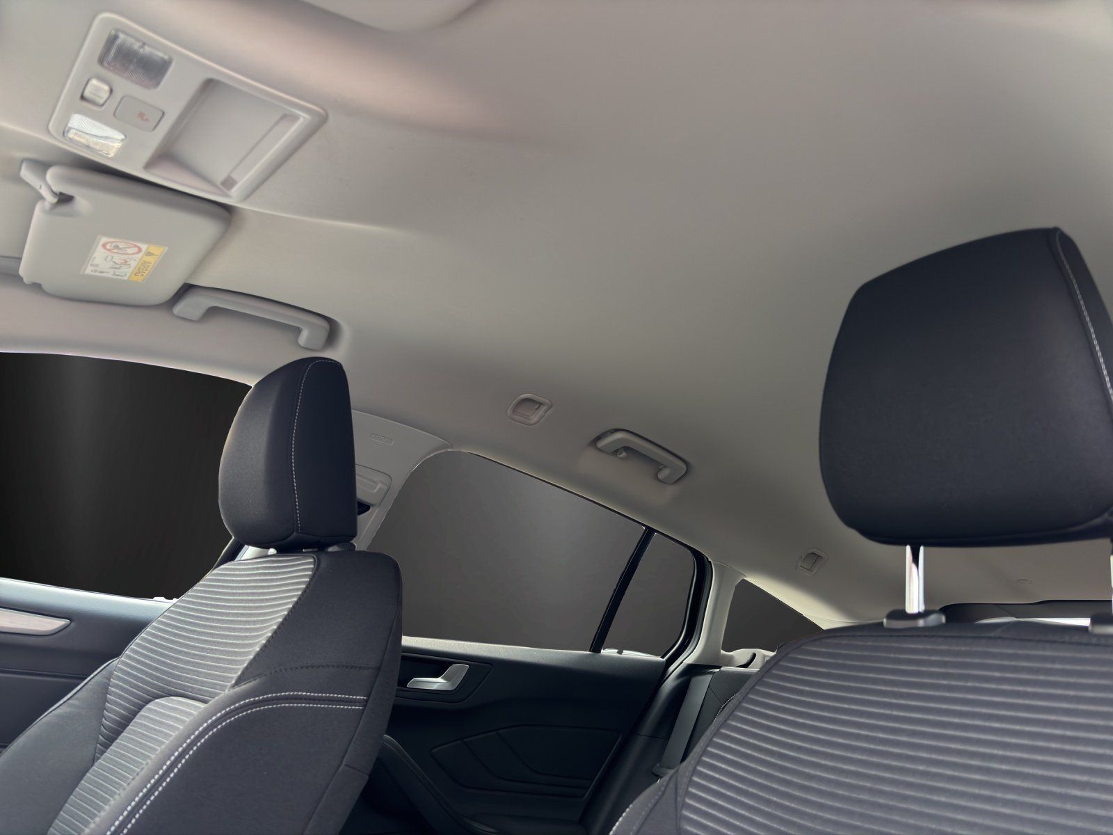 Fahrzeugabbildung Ford Focus Titanium X Turnier 155PS B&O Winter Pak.