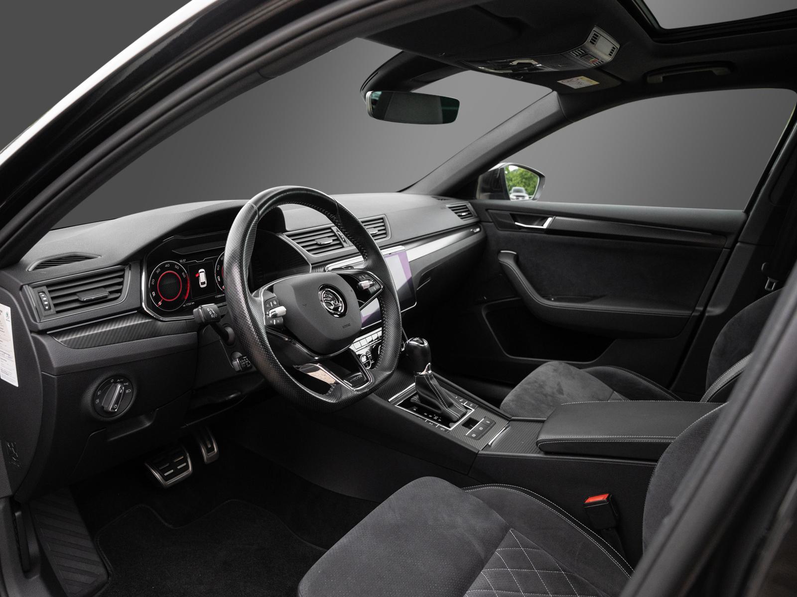 Skoda Superb Sportline PANO Canton AHK 19" Supernova