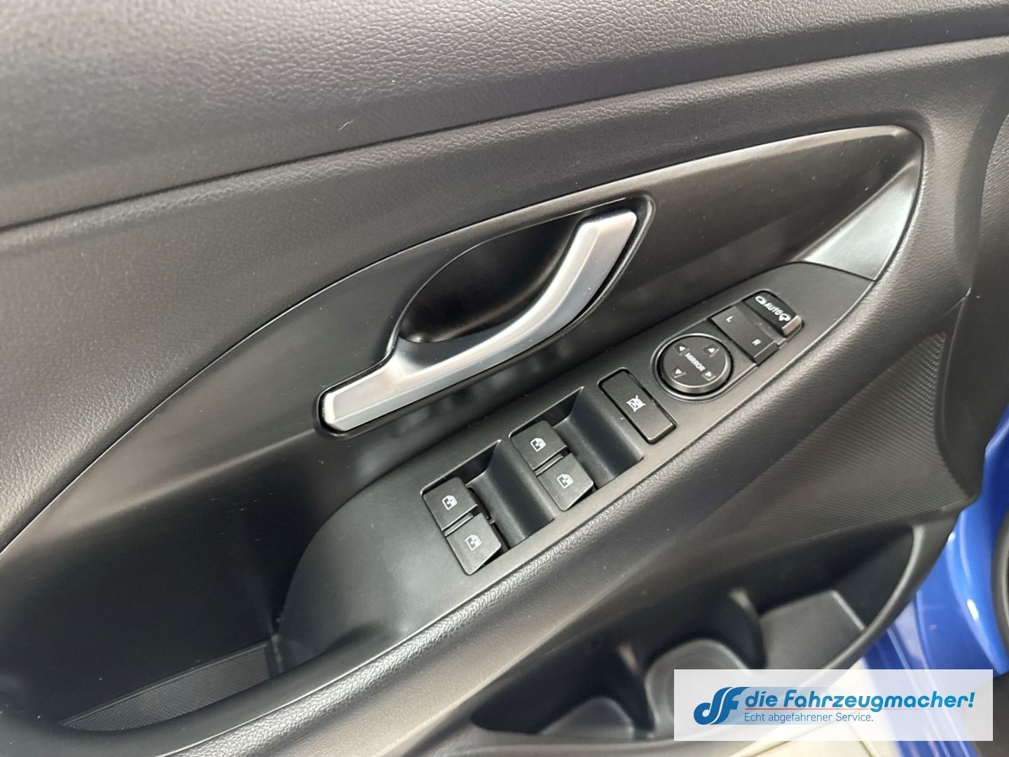 Fahrzeugabbildung Hyundai i30 YES! Navi Apple CarPlay Android Auto Mehrzon