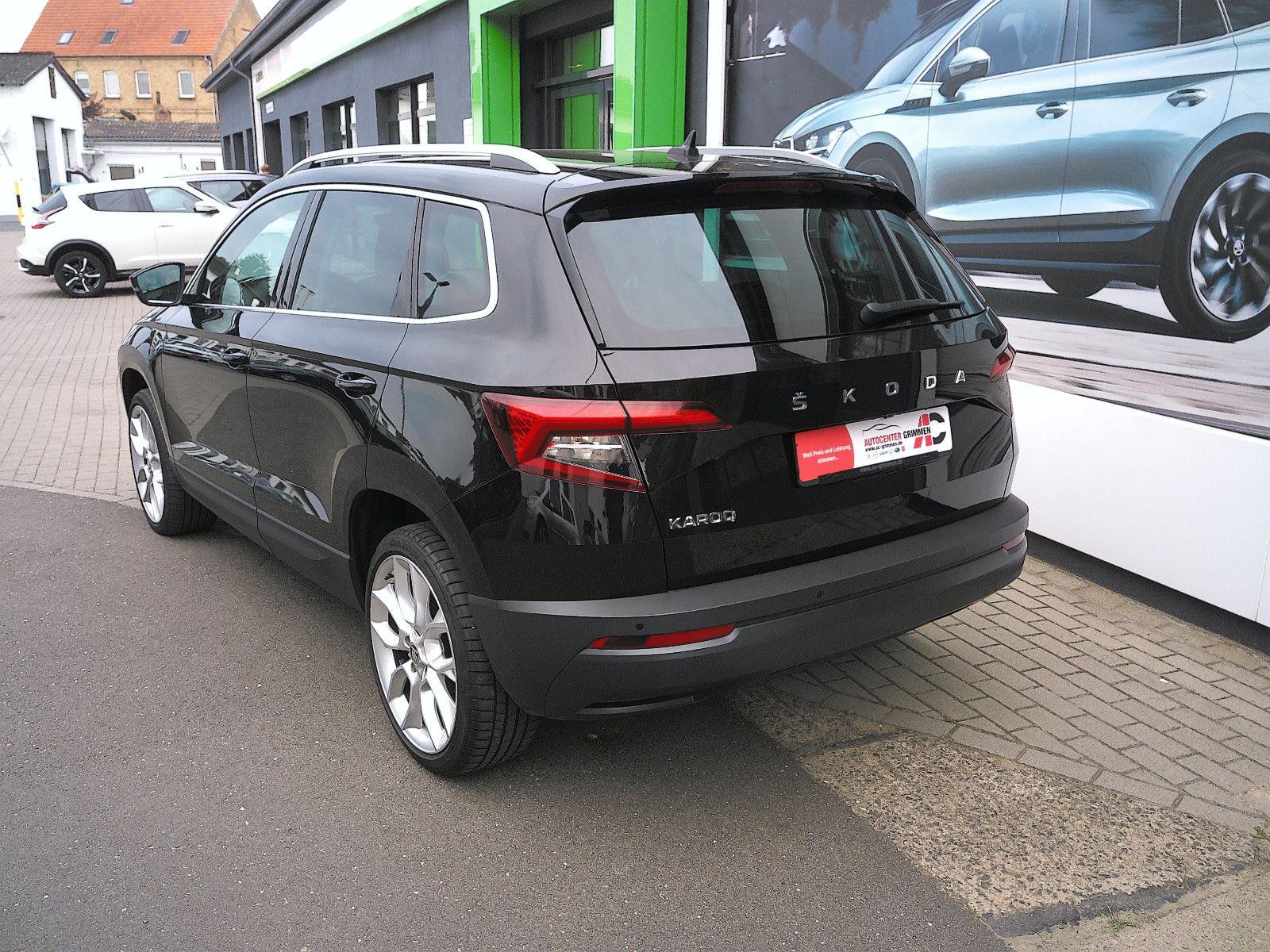 Fahrzeugabbildung SKODA Karoq Drive 125 2.0 TDI LED Navi Rüka virt.Cockp