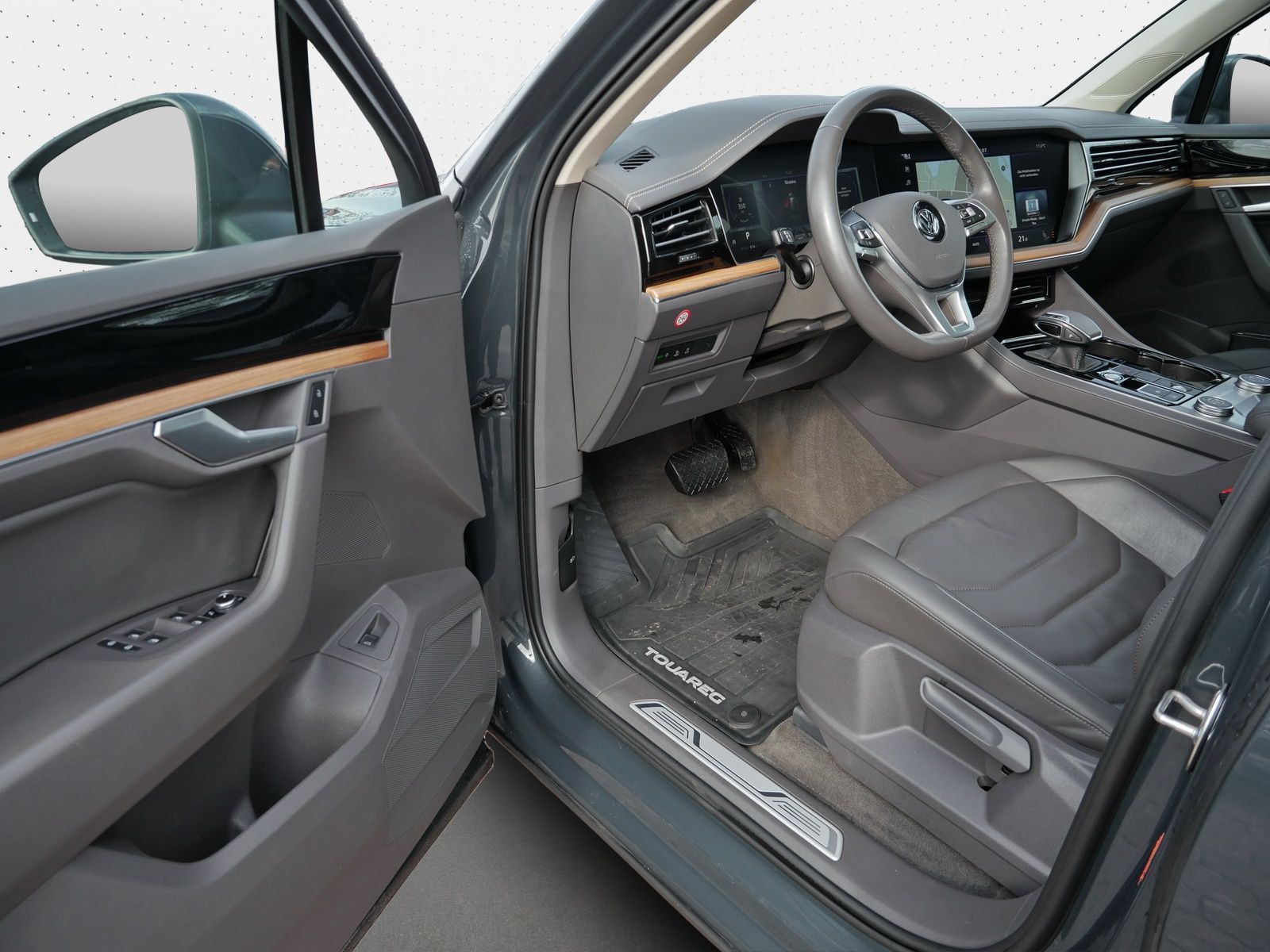 Volkswagen Touareg 3.0 TDI Air Pano AHK ACC LEDER foto 14