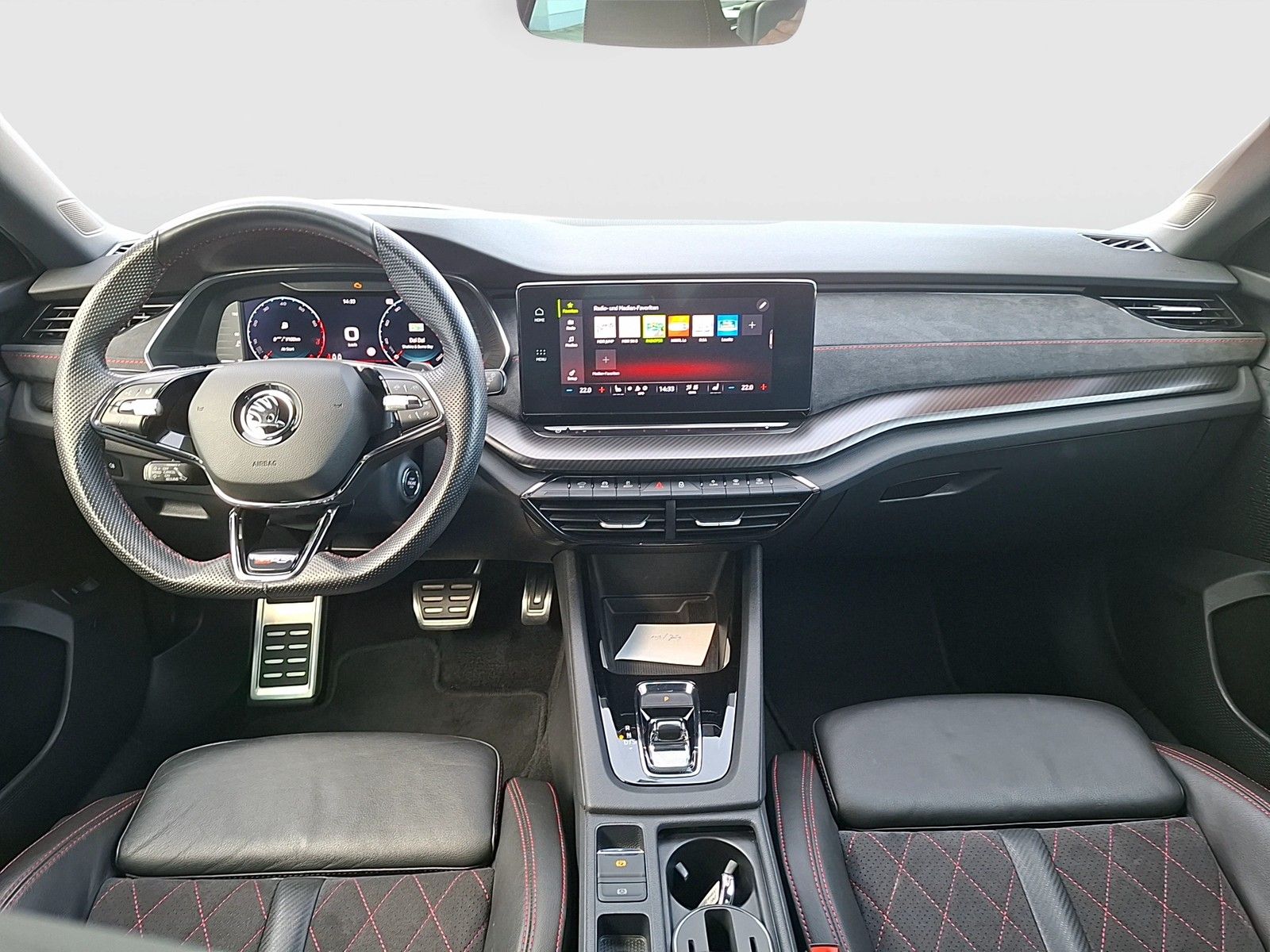 Fahrzeugabbildung SKODA Octavia CombI TSI RS-Plus DSG Matrix Navi Pano H