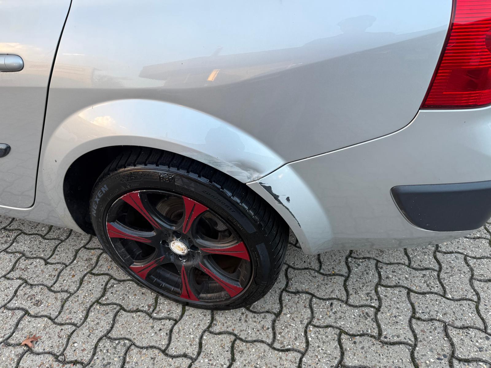 Renault Megane 2005 — photo 13