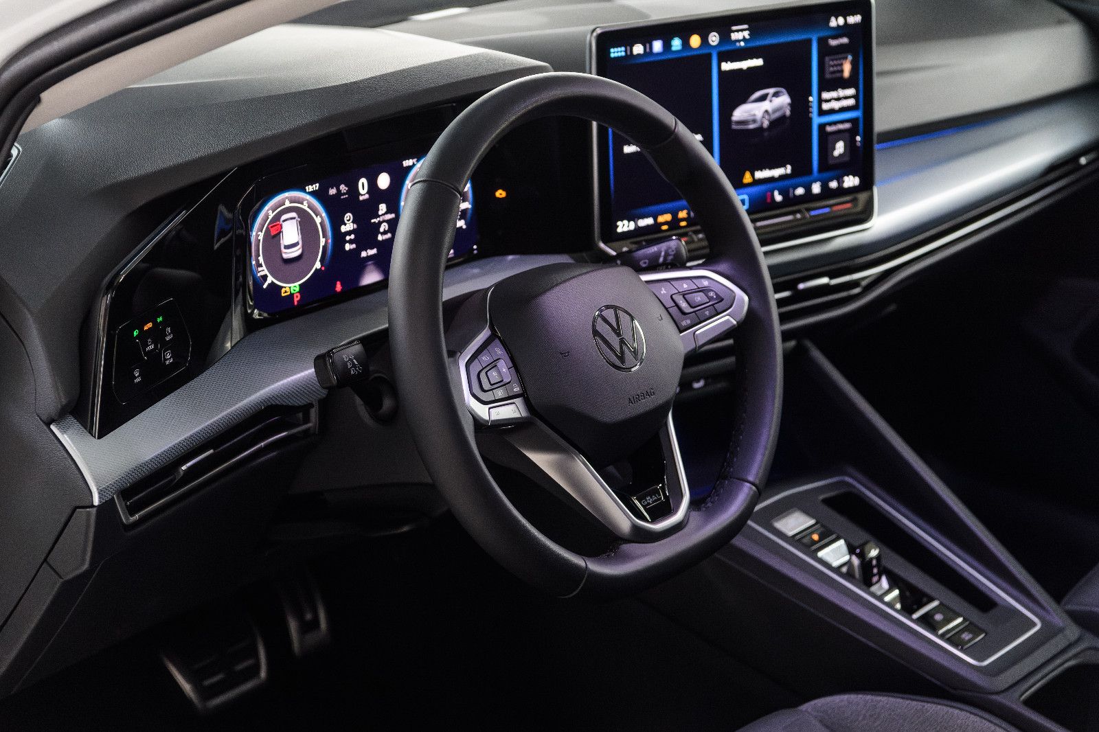 Fahrzeugabbildung Volkswagen Golf VIII GOAL 1.5 eTSI DSG +LED +Kamera +SHZ