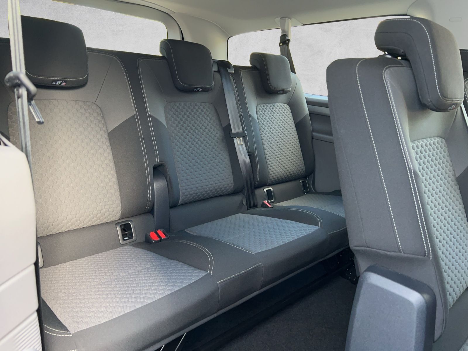 T7 Caravelle Life 2.0 TDI LR AHK*SHZ*App-Connect