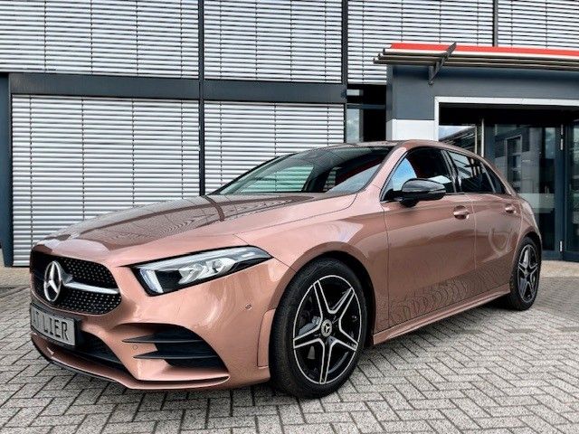 MERCEDES-BENZ A 200 AMG Line Night + Park + Infotainment