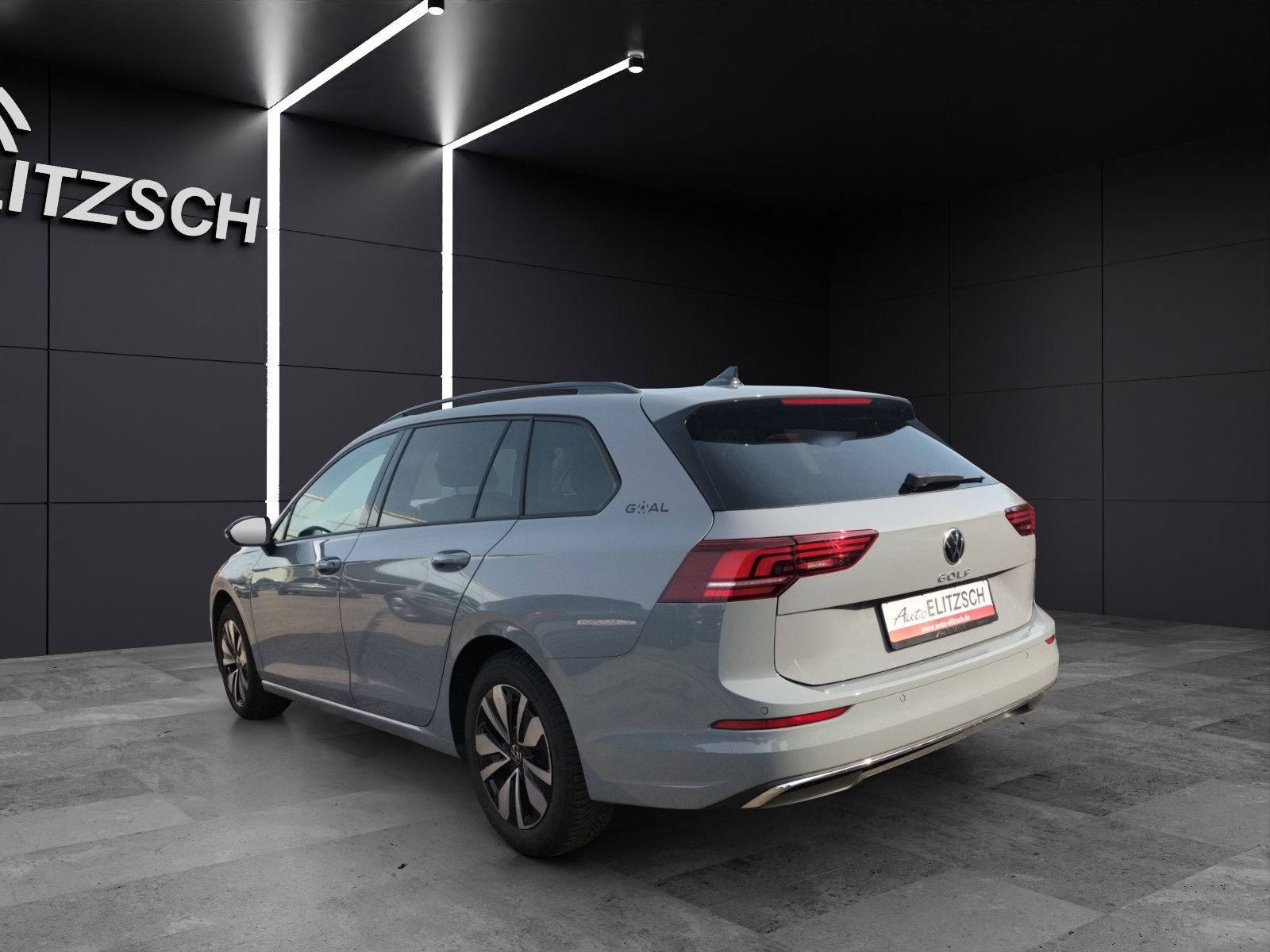 Fahrzeugabbildung Volkswagen Golf VIII Variant TSI Goal LED AID ACC PDC SH