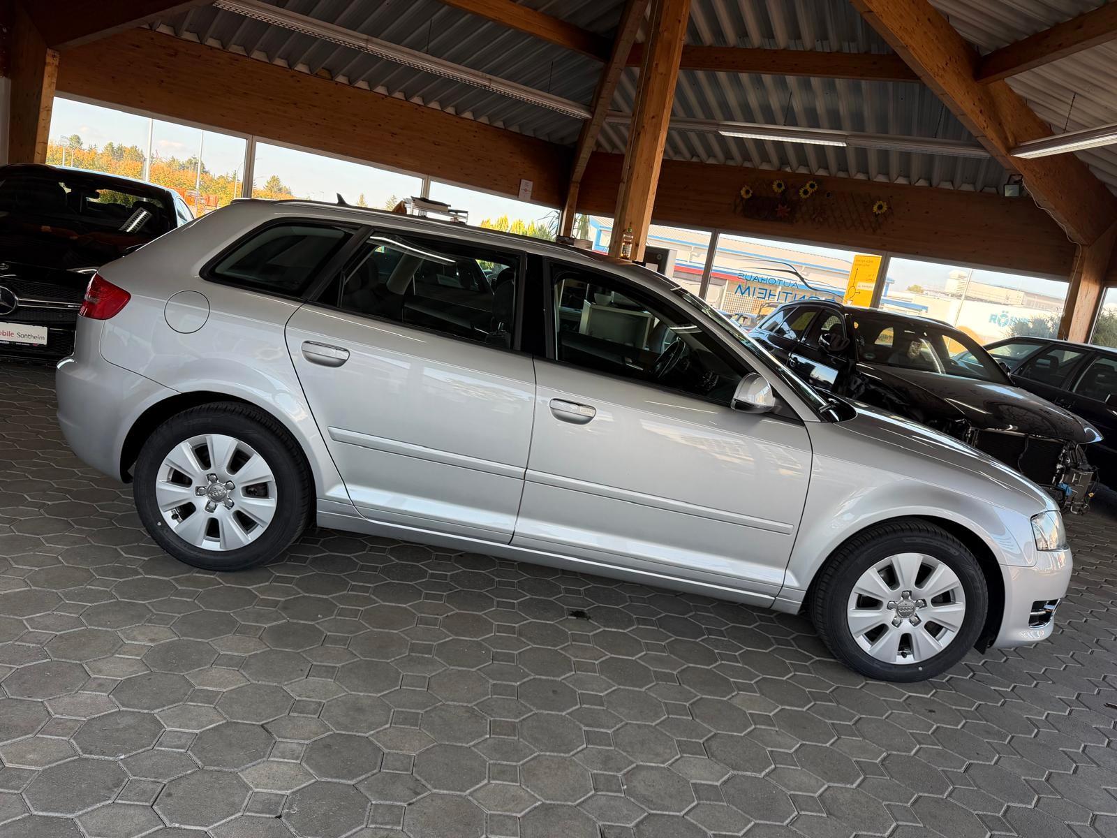 Audi A3 2011 — photo 7