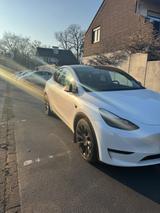 Tesla Model Y Long Range Dual Motor AWD Long Range - Tesla Model Y in Frankfurt (Main)