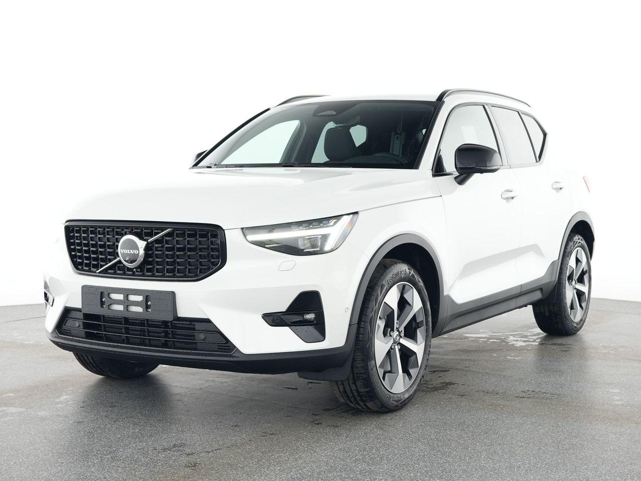 Volvo XC40 B3 Plus Dark 2WD !!!FSH+360°+PIXEL-LED!!!