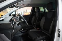 Fahrzeugabbildung Opel Crossland (X) 1.2T INNOV. NAVI/LED/SHZ/PDC/TEMP.