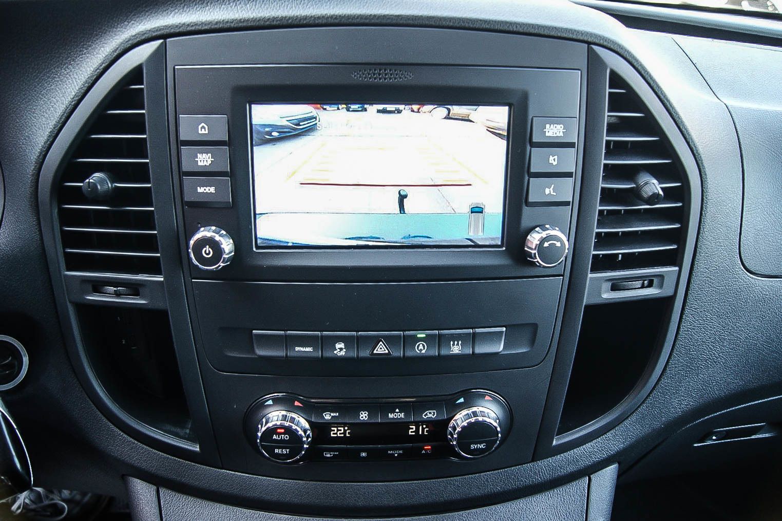 Fahrzeugabbildung Mercedes-Benz Vito Mixto 119 CDI 4x4 lang LED NAVI STANDHZG