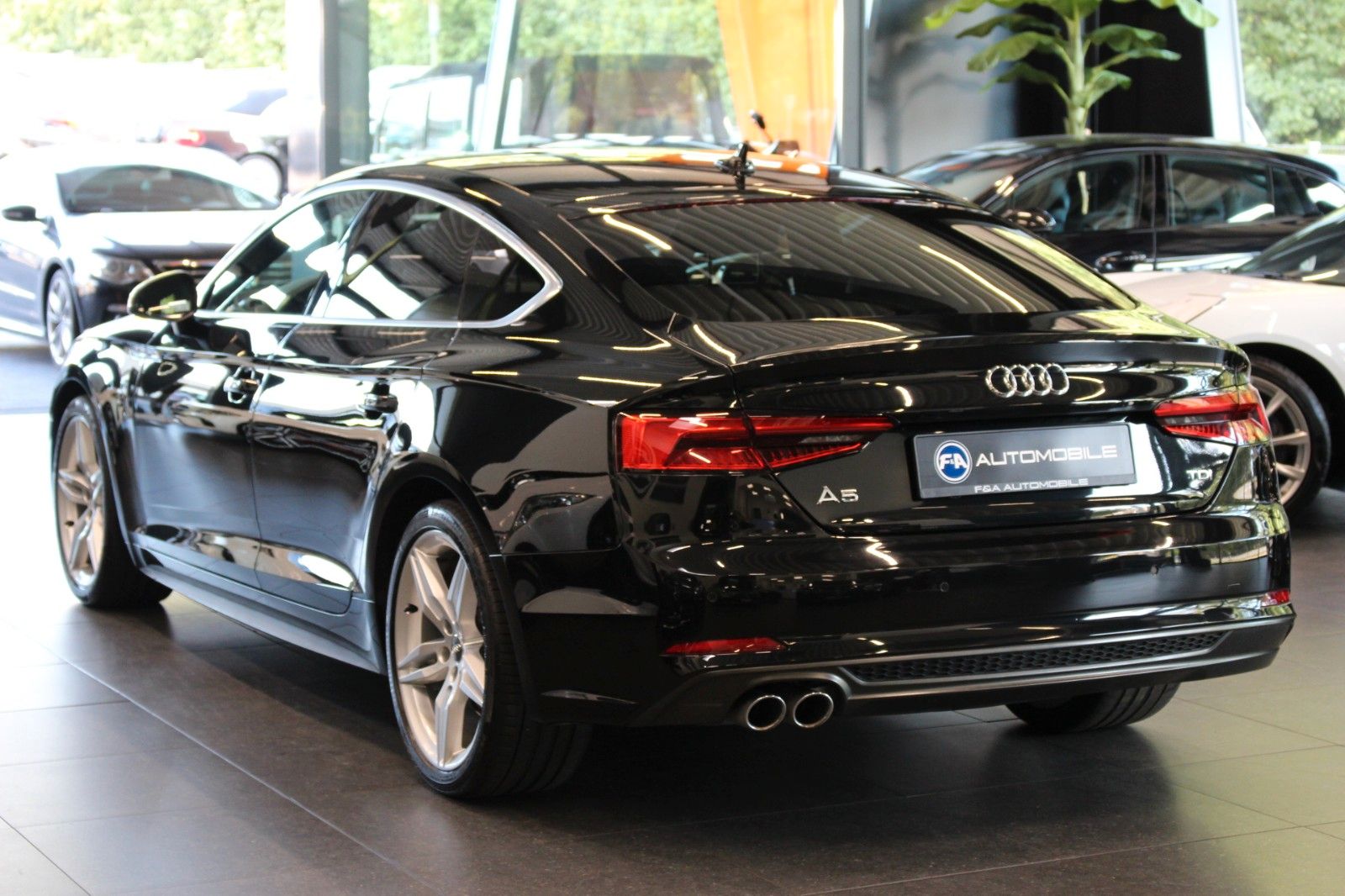 Fahrzeugabbildung Audi A5 2.0 TDI S Line Sportpaket 1.Hand+Keyless-Go