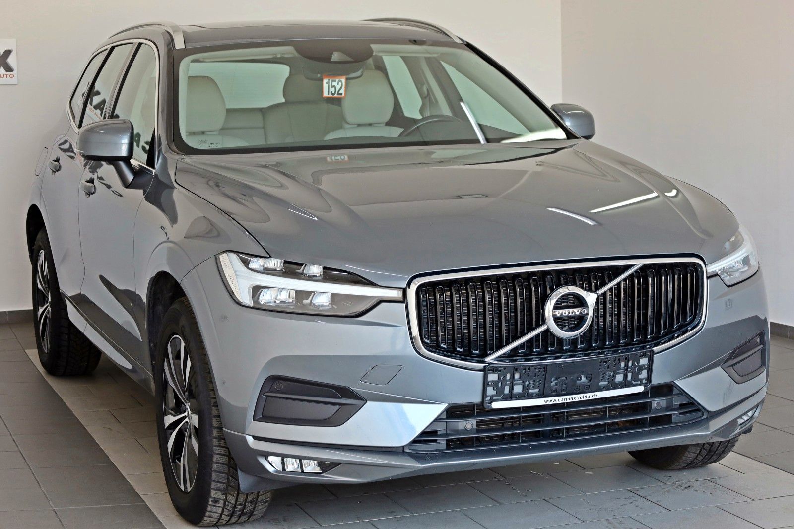 Fahrzeugabbildung Volvo XC60 Momentum Pro Leder,Navi,LED,Panorama,SH,PDC