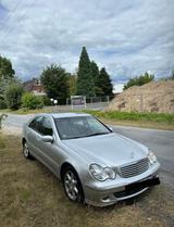 Mercedes-Benz Mercedes C240 TÜV Neu - gebrauchte Mercedes-Benz C 240 aus dem Jahr 2002