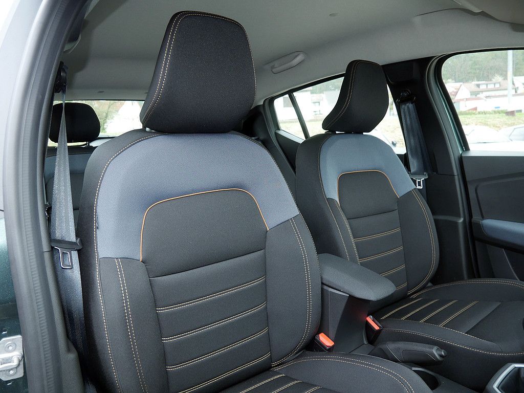 Fahrzeugabbildung Dacia Sandero Stepway Expression TCe 110 FACELIFT 2026