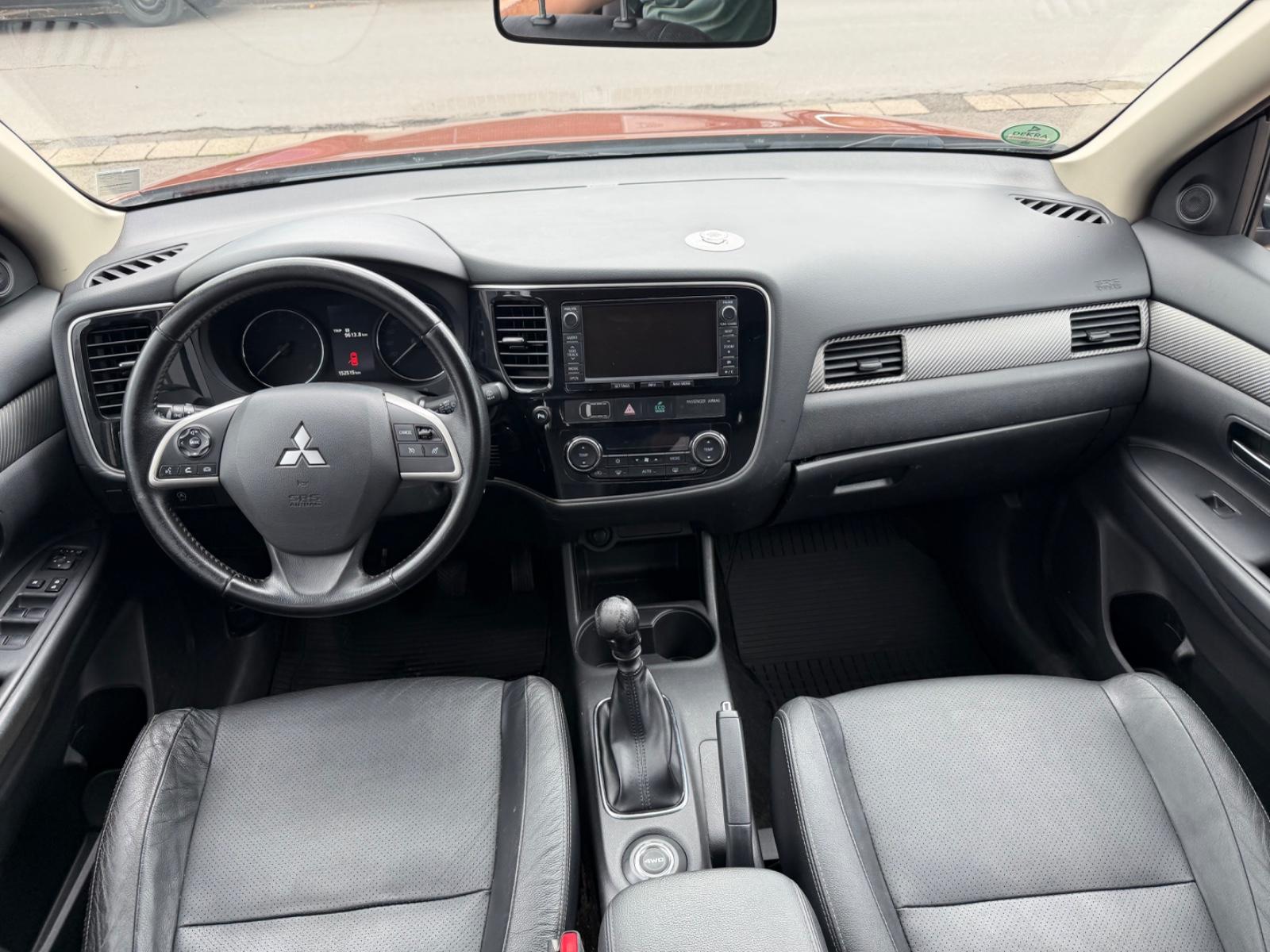 Mitsubishi Outlander 2.2* 4WD* 7 Sitzer*Euro5*Leder*Kamera*