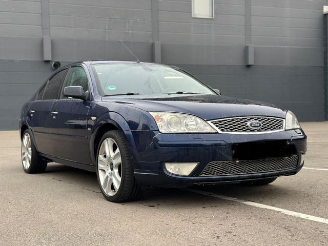 Ford Mondeo 3.0 V6 Titanium X, AHK, S.Dach