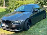 BMW 335i Coupé - - BMW 335 aus 2010: Coupe