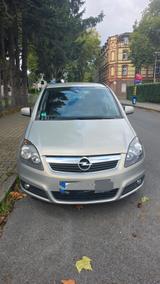 Opel Zafira  - Opel Zafira Tourer in Bochum