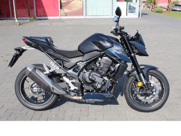 Honda CB750 Hornet e-Clutch *inkl. Zubehör