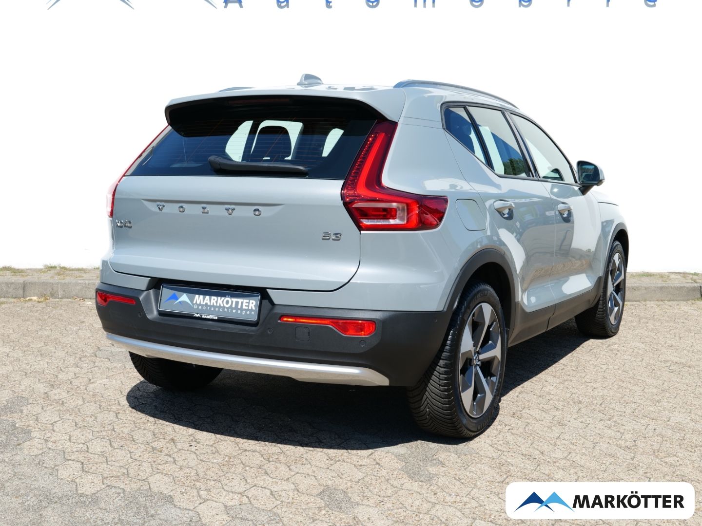 Volvo XC40 B3 360CAM BLIS PILOT GOOGLE APPLE & Android foto 2