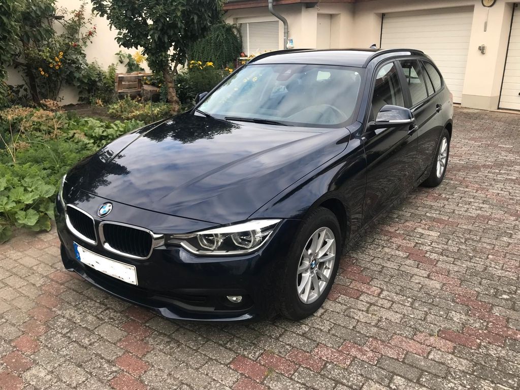Image of BMW 320