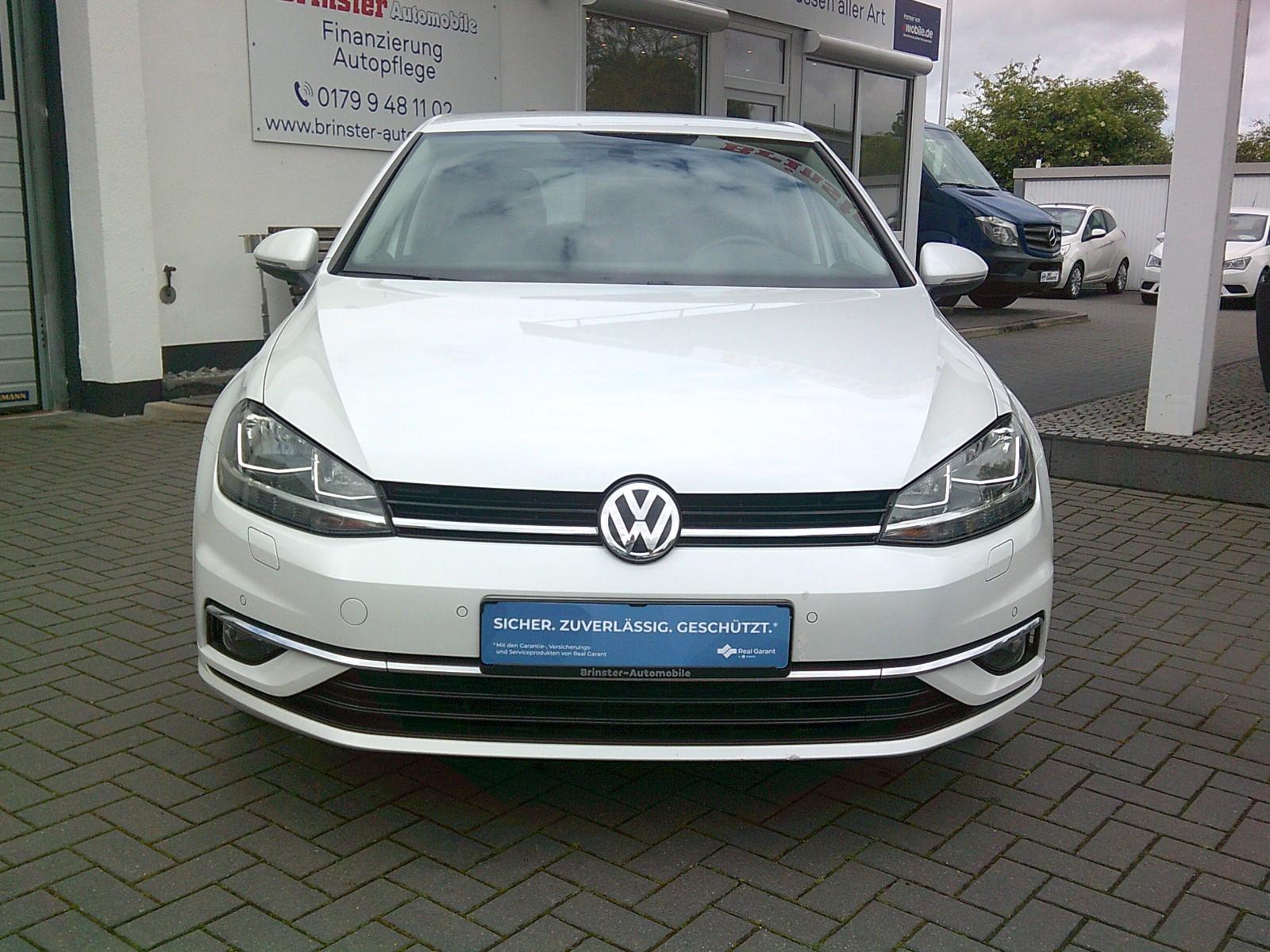 Volkswagen Golf 1.5 TSI Sound 1.HAND,AHK,SHZ,NAVI,PDC,KLIMA
