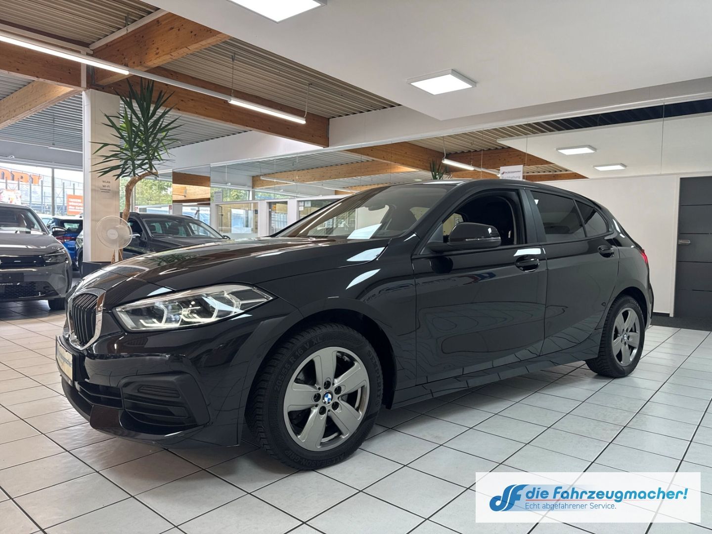 Fahrzeugabbildung BMW 118 d Advantage Navi Digitales Cockpit LED Sperr