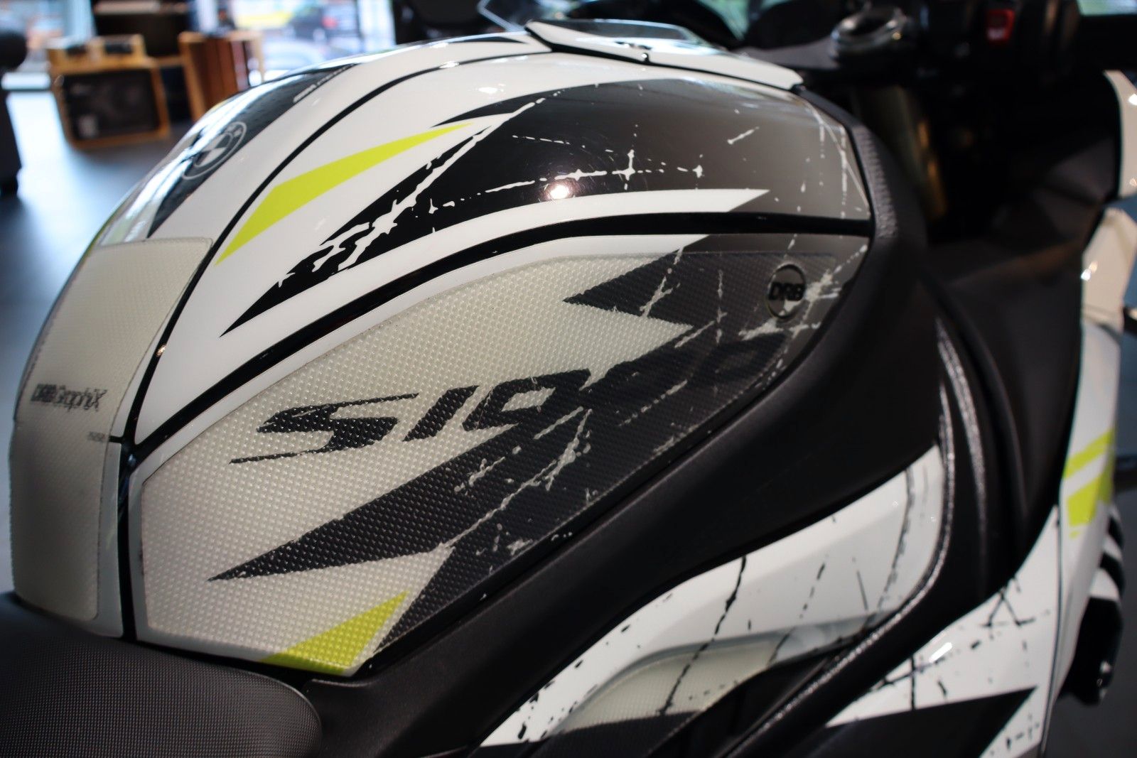 Fahrzeugabbildung BMW S 1000 RR mit Graphic Kit
