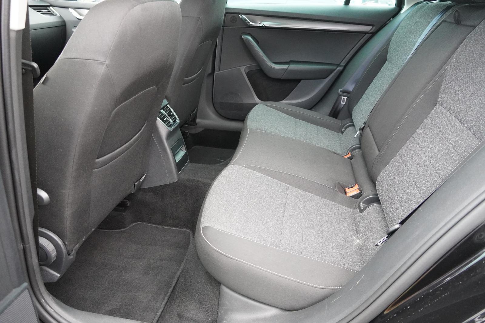 Skoda Octavia Combi 1.0 Soleil LED Navi ACC Keyless
