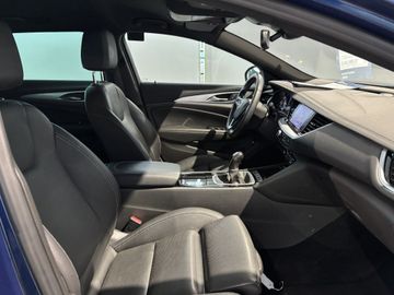 Fotografie 4 des Opel Insignia Sports Tourer 1.5 Diesel Ultimate