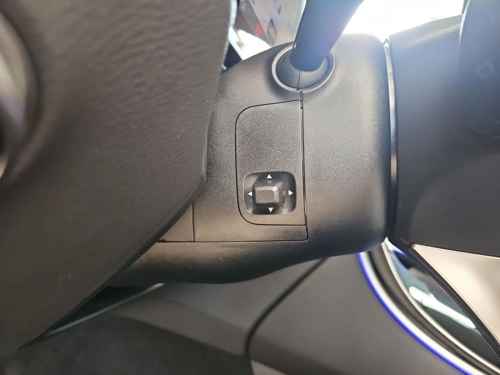 Fahrzeugabbildung Mercedes-Benz GLC 200 4M Avantgarde AHK Totwi. Memory LED SHZ