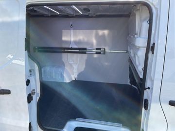 Renault Trafic - 11