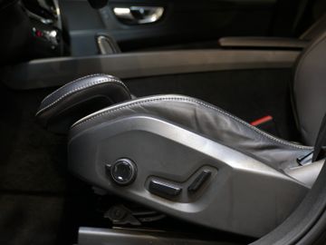 Volvo XC60 - 8