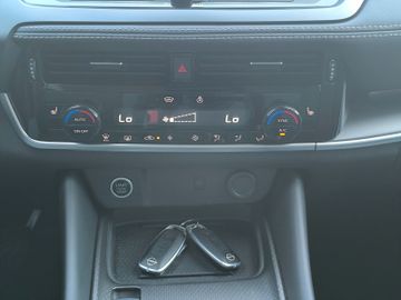 Nissan Qashqai - 12