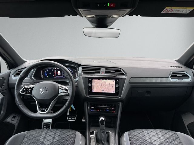 Tiguan 2.0 TDI DSG R-LINE AHK+LED+NAVI+RÜKAM+ACC